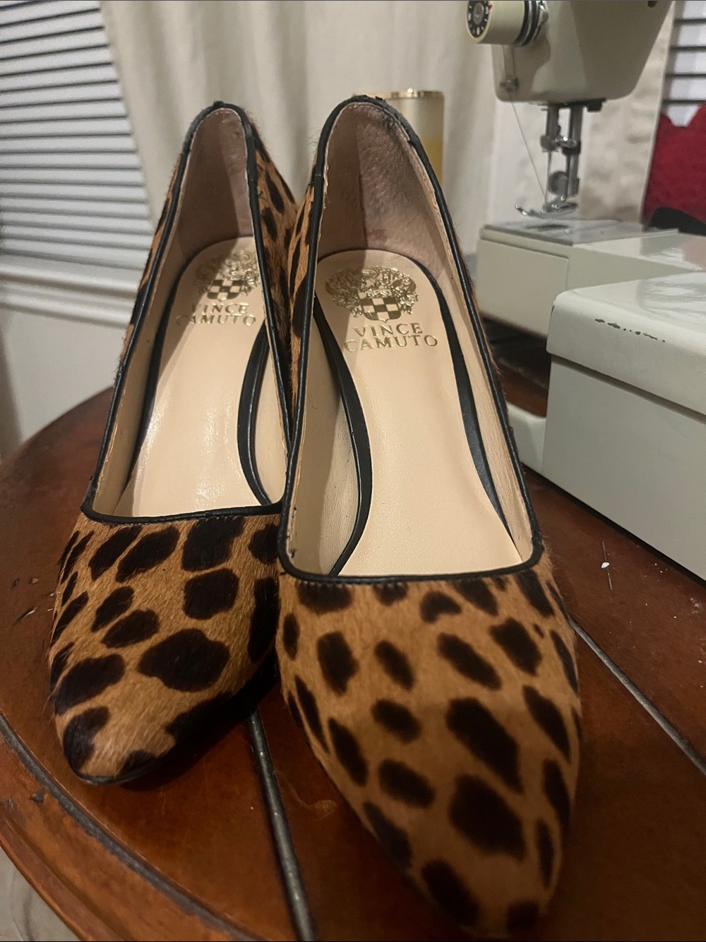 Vince Camuto Leopard Print Pointed Pumps - Brown/Black